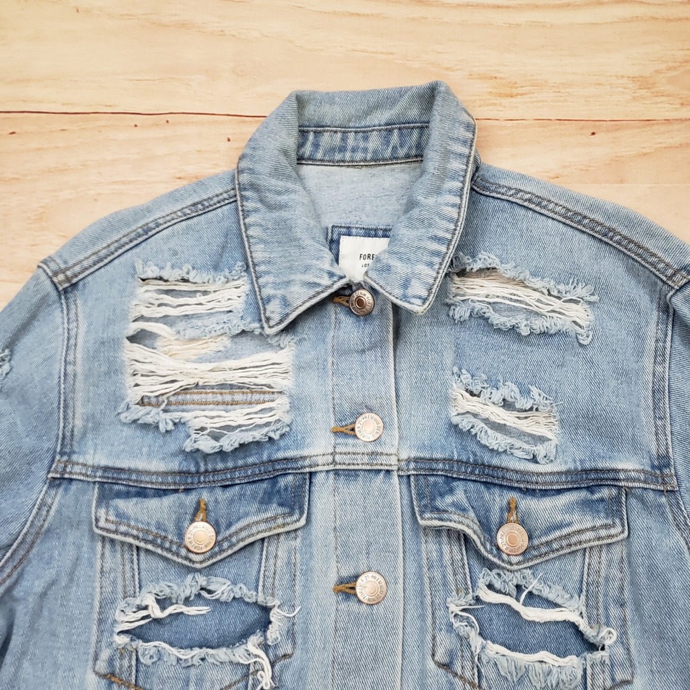 Forever 21 Denim Jacket Womens Large Light Blue Distressed Ripped Trucker Jean - Picture 3 of 10